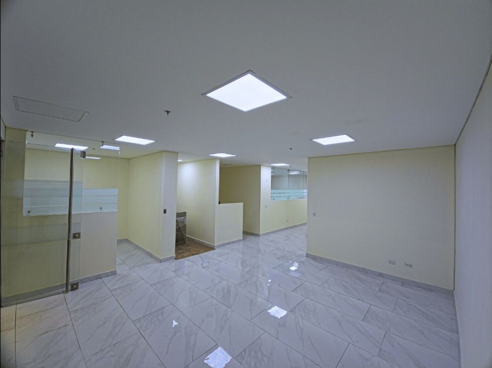 Oficina en arriendo Cundinamarca Bogotá Barrancas 458 m2 Habitaciones 0 Baños 6 Garajes 7 Precio $27038100