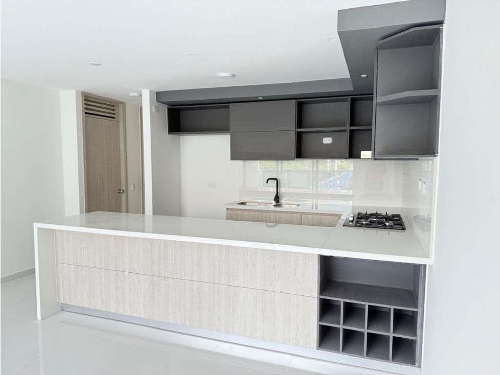 Apartamento en arriendo o venta Atlántico Barranquilla Cr Bora 93 m2 Habitaciones 3 Baños 2 Garajes 2 Precio venta $700000000 Precio arriendo $3900000