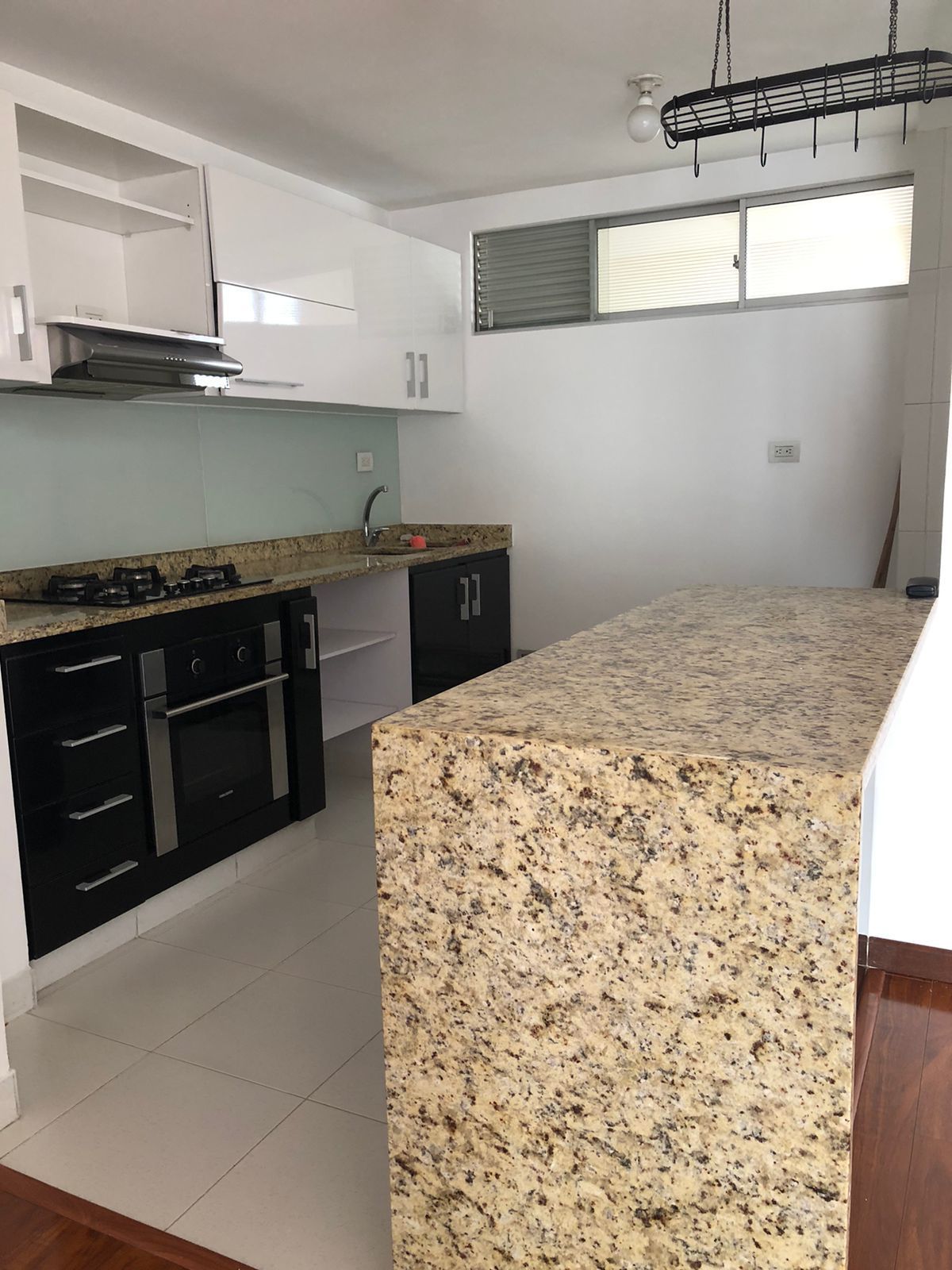 Apartamento en venta Cundinamarca Bogotá Molinos Norte 94 m2 Habitaciones 3 Baños 3 Garajes 2 Precio $780000000