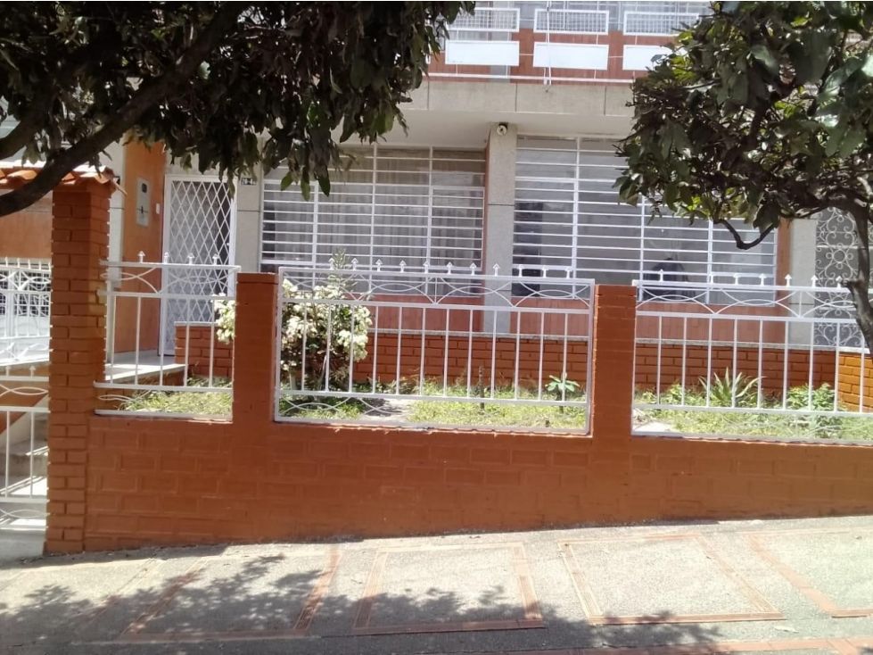 Casa en arriendo Santander Bucaramanga San Alonso 300 m2 Habitaciones 5 Baños 3 Garajes 1 Precio $2700000