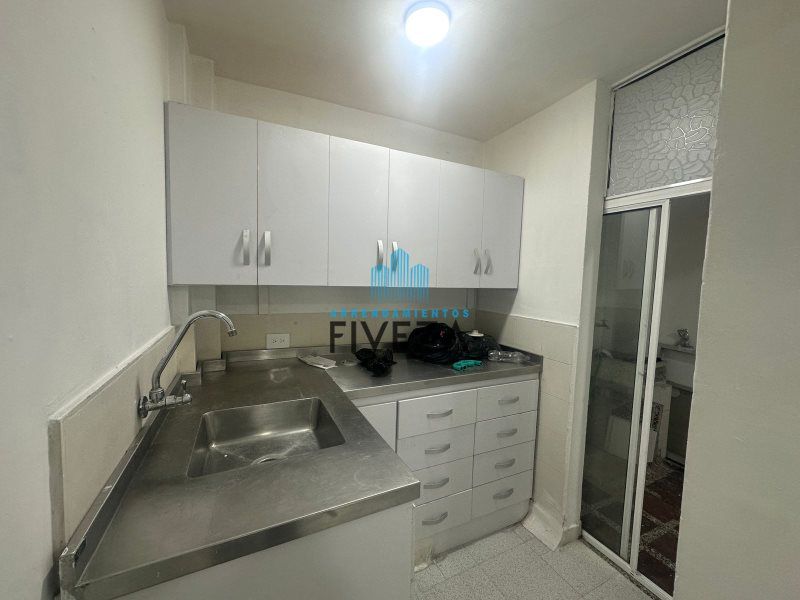 Casa en arriendo Antioquia Itagüí Centro 110 m2 Habitaciones 2 Baños 2 Garajes 0 Precio $1940000