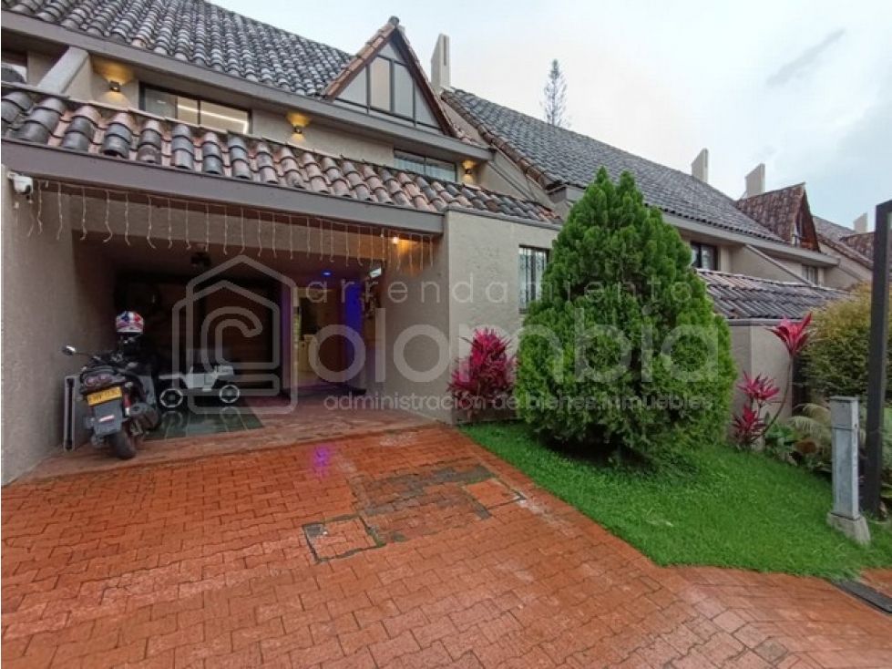 Casa en venta Antioquia Medellín El Diamante No 2 270 m2 Habitaciones 3 Baños 3 Garajes 2 Precio $1650000000