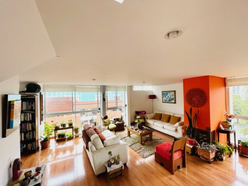 Apartamento en venta Cundinamarca Bogotá Bella Suiza 166 m2 Habitaciones 3 Baños 3 Garajes 2 Precio $1250000000