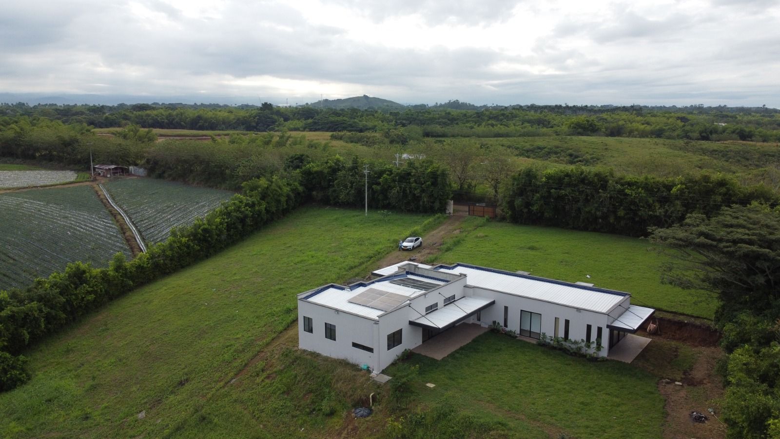 Casa Campestre en arriendo Risaralda Pereira Jardin De Velez Y Velez 320 m2 Habitaciones 3 Baños 3 Garajes 2 Precio $6500000