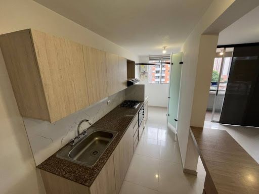 Apartamento en arriendo Antioquia Itagüí Vereda El Porvenir 65 m2 Habitaciones 2 Baños 2 Garajes 1 Precio $2500000