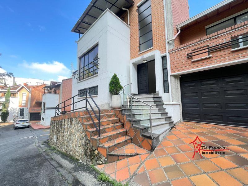 Casa en arriendo Antioquia Medellín El Tesoro 350 m2 Habitaciones 5 Baños 6 Garajes 0 Precio $12000000