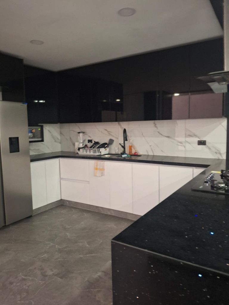 Casa en venta Cundinamarca Cajicá El Misterio 250 m2 Habitaciones 4 Baños 5 Garajes 3 Precio $950000000