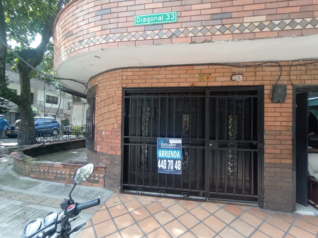 Local Comercial en arriendo Antioquia Envigado Bucarest 20 m2 Habitaciones 0 Baños 1 Garajes 0 Precio $2000000