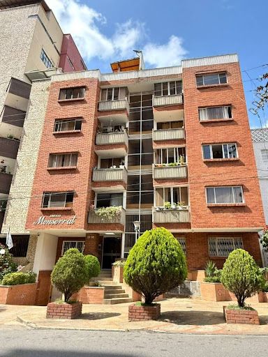 Apartamento en arriendo Santander Bucaramanga La Aurora 200 m2 Habitaciones 4 Baños 3 Garajes 1 Precio $2600000