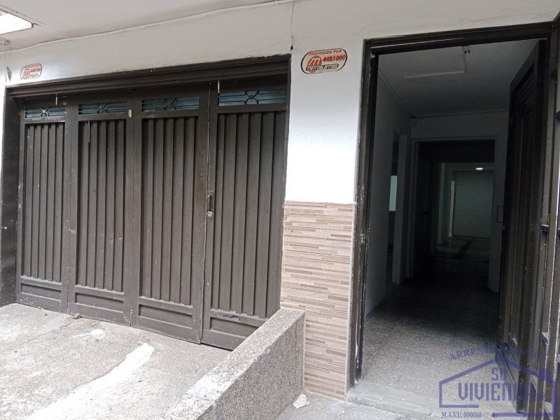 Local en arriendo Antioquia Medellín Santa Fe 130 m2 Habitaciones 0 Baños 2 Garajes 1 Precio $3800000