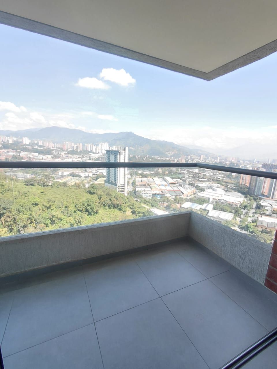 Apartamento en arriendo Antioquia Sabaneta Ub Cortijo De San Jose 70 m2 Habitaciones 2 Baños 2 Garajes 1 Precio $3000000