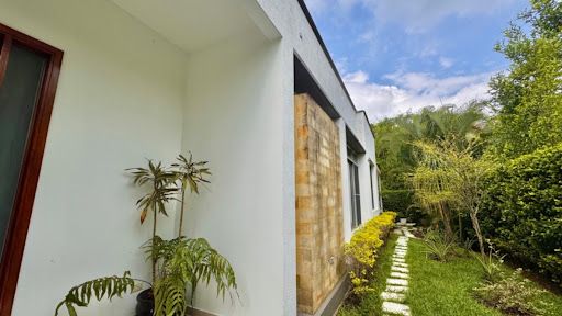 Casa en arriendo Valle Del Cauca Cali Condominio Rivera Campestre 250 m2 Habitaciones 3 Baños 5 Garajes 3 Precio $8000000