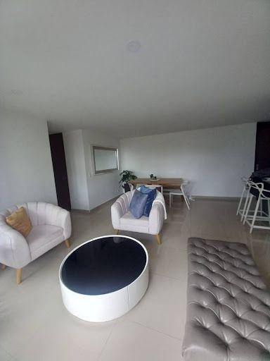 Apartamento en arriendo Antioquia Envigado El Esmeraldal 90 m2 Habitaciones 3 Baños 3 Garajes 2 Precio $4500000