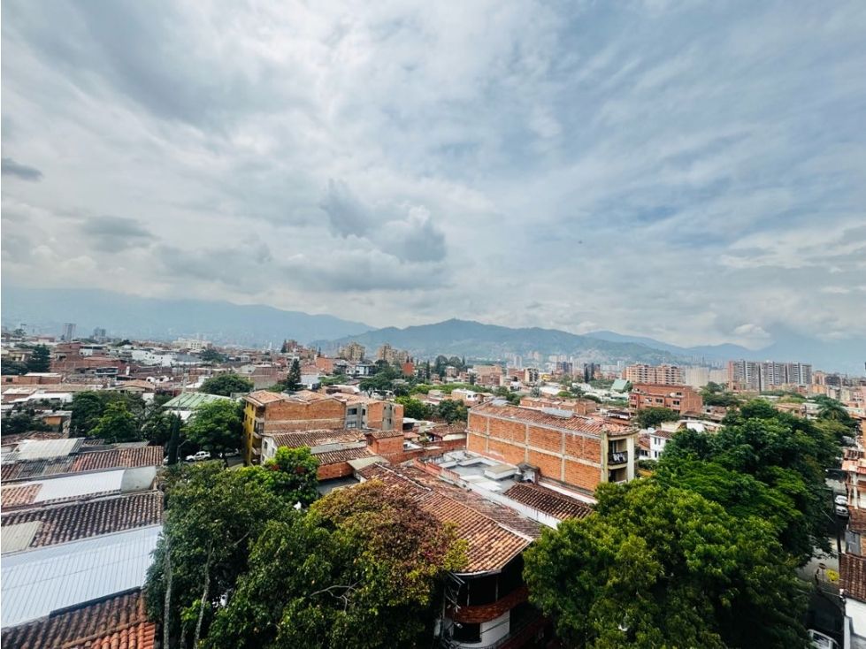 Apartamento en venta Antioquia Envigado Bucarest 140 m2 Habitaciones 3 Baños 2 Garajes 0 Precio $480000000
