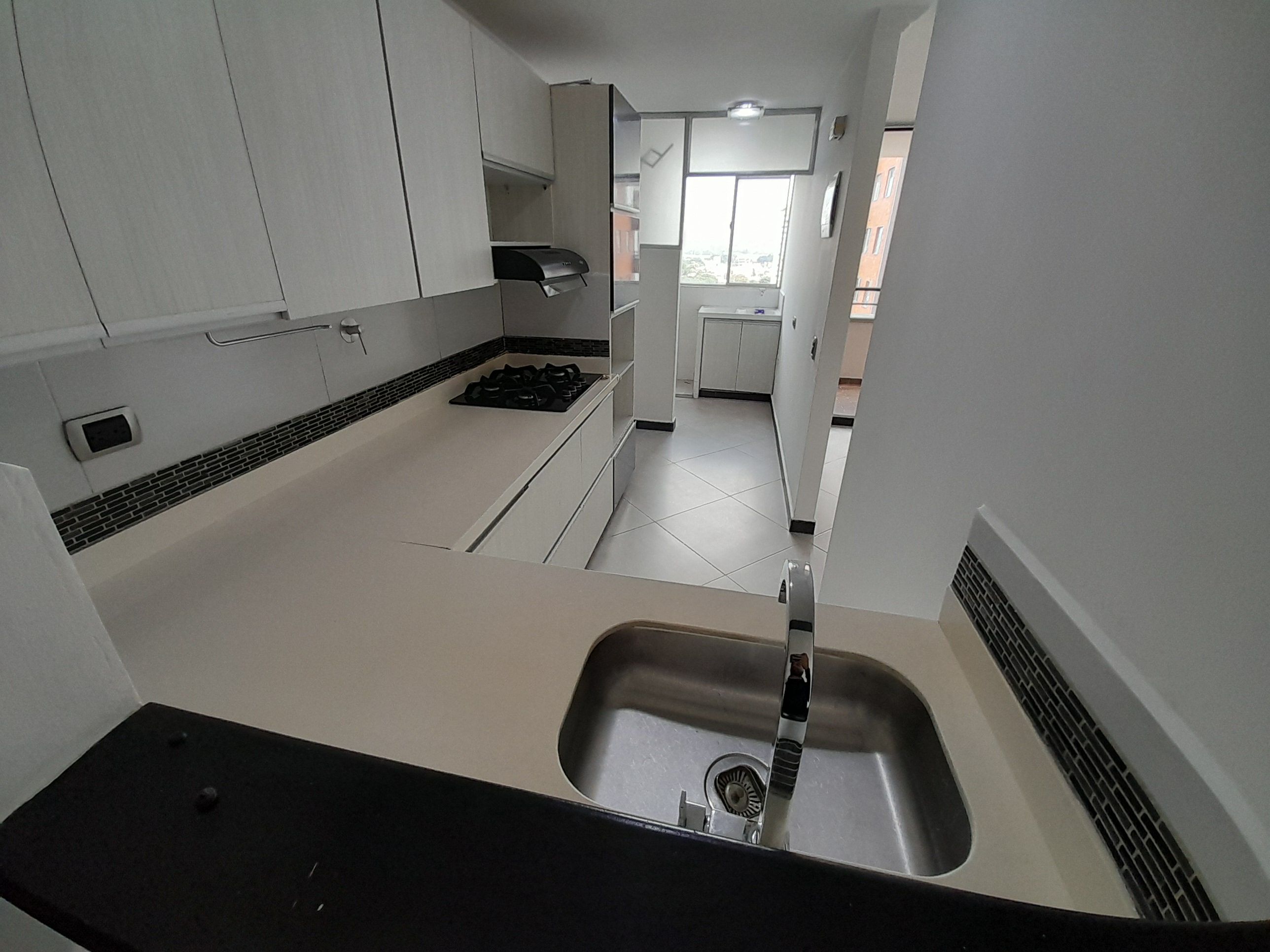 Apartamento en arriendo Antioquia Itagüí Cr Kiwi 68 m2 Habitaciones 3 Baños 2 Garajes 1 Precio $2450000