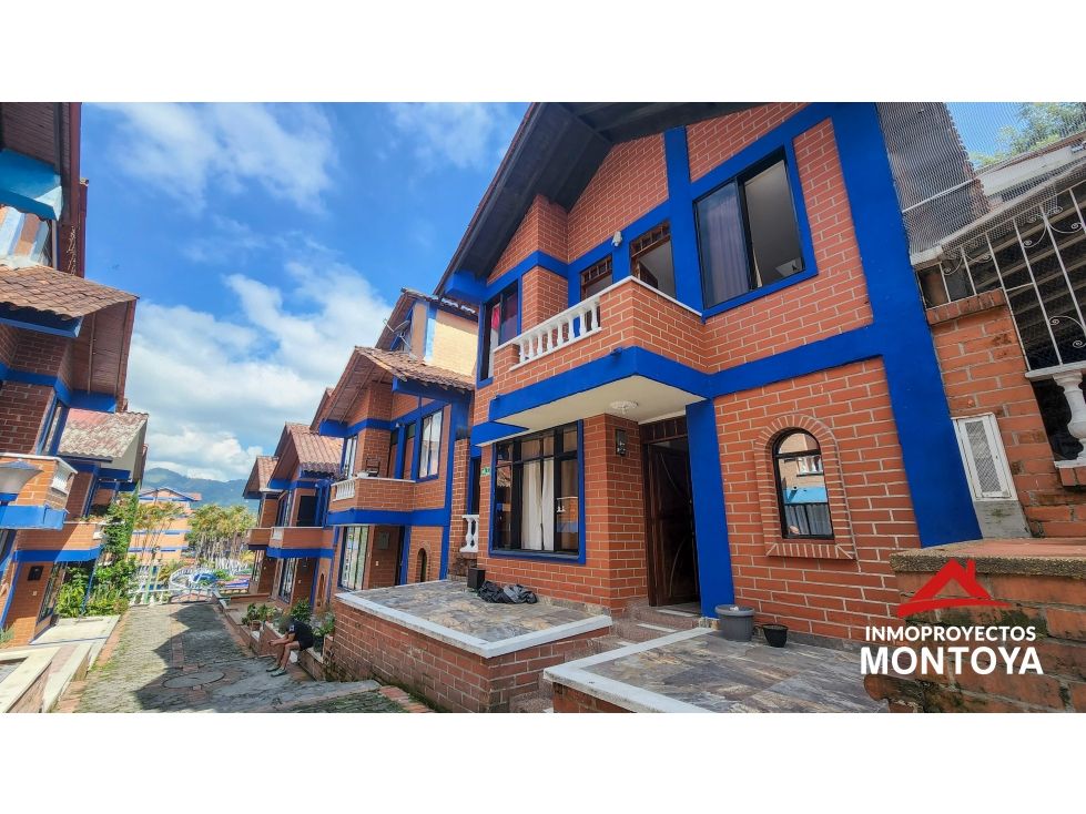 Casa en venta Risaralda Dosquebradas Br Quintas De Jardin Colonial 220 m2 Habitaciones 3 Baños 4 Garajes 1 Precio $390000000