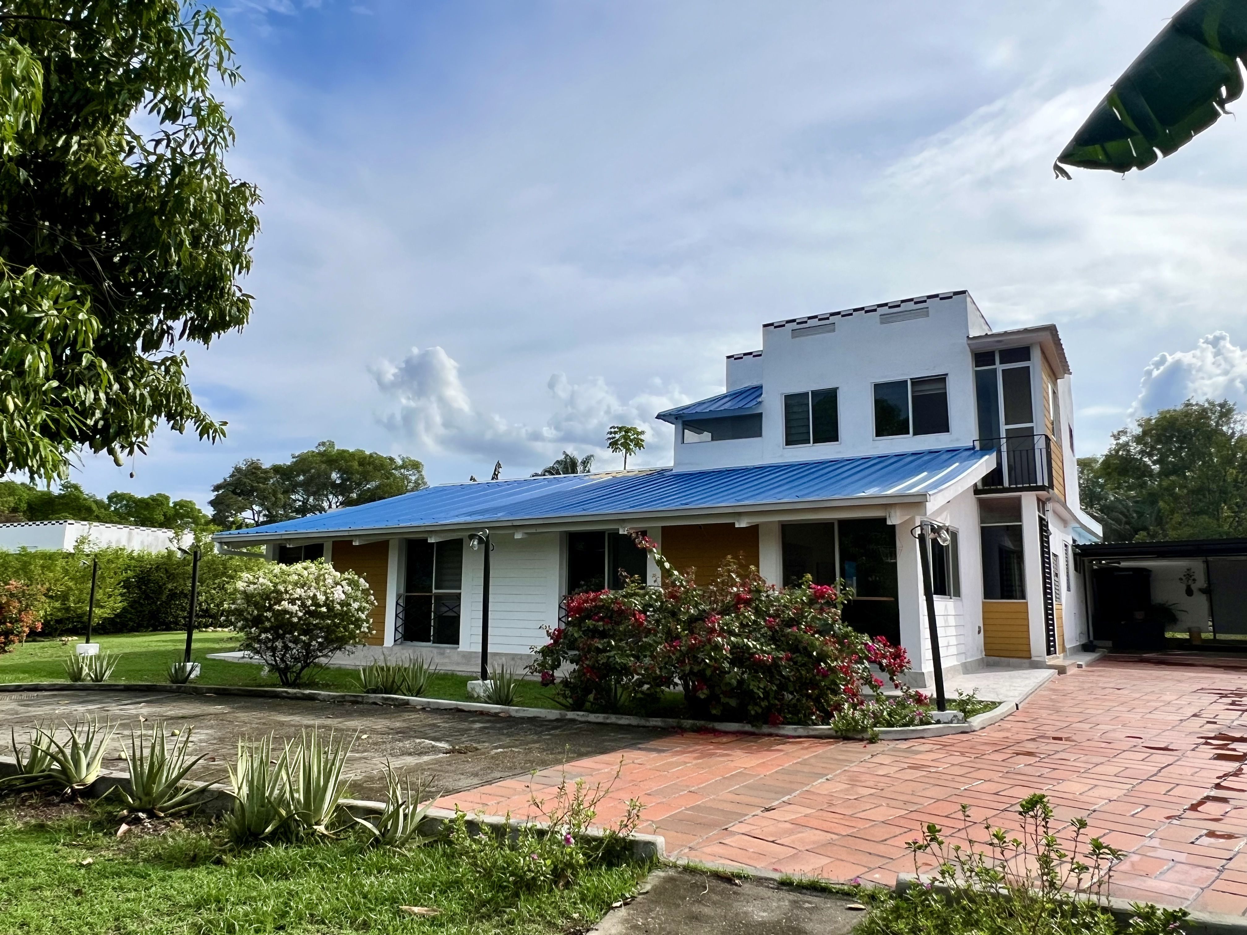 Casa Campestre en venta Cundinamarca Tocaima Alto De La Viga 1010 m2 Habitaciones 5 Baños 6 Garajes 4 Precio $1200000000