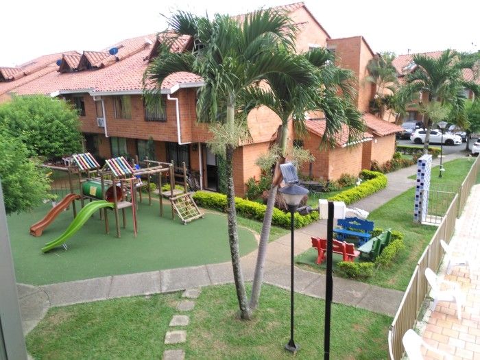 Casa en venta Valle Del Cauca Cali Prados Del Limonar 102 m2 Habitaciones 4 Baños 3 Garajes 1 Precio $510000000