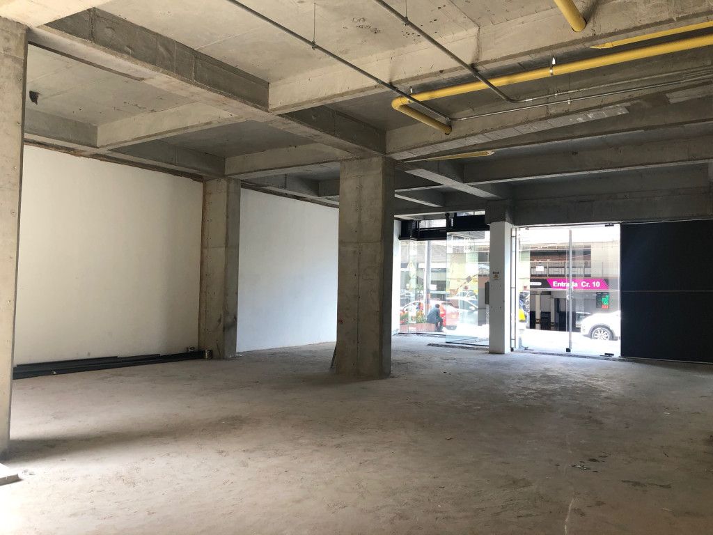 Local en venta Cundinamarca Bogotá La Porciuncula 232 m2 Habitaciones 0 Baños 0 Garajes 1 Precio $3505388000