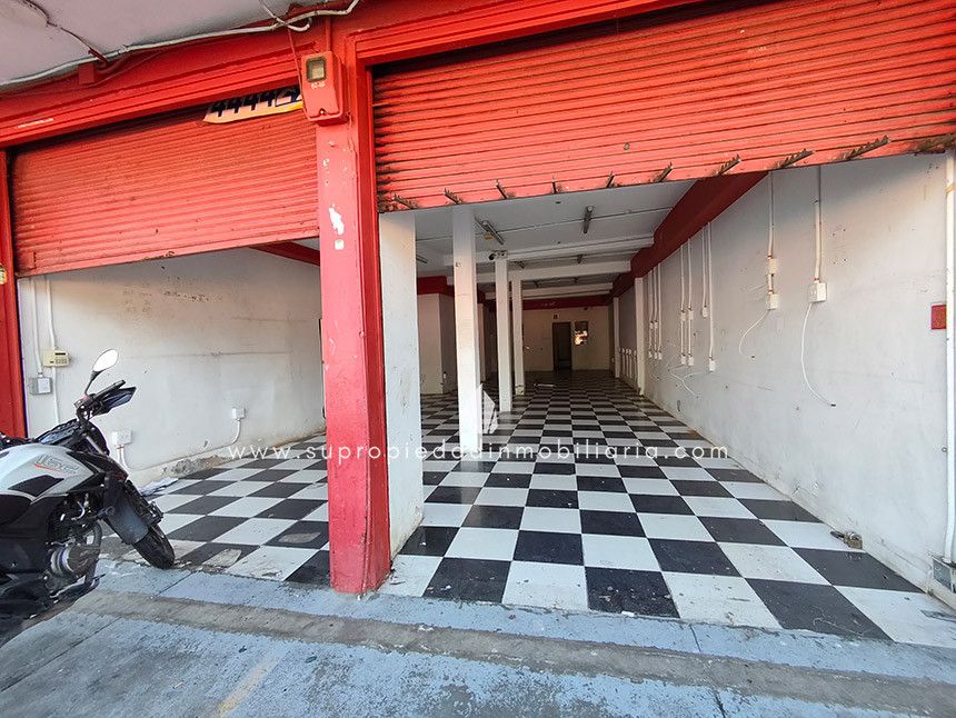 Bodega en arriendo Antioquia Medellín Miranda 120 m2 Habitaciones 0 Baños 2 Garajes 2 Precio $6000000