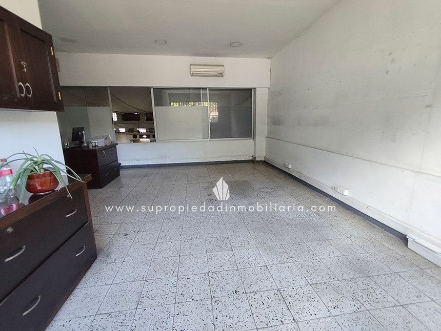 Oficina en arriendo Antioquia Medellín Tenche 54 m2 Habitaciones 0 Baños 2 Garajes 0 Precio $2600000