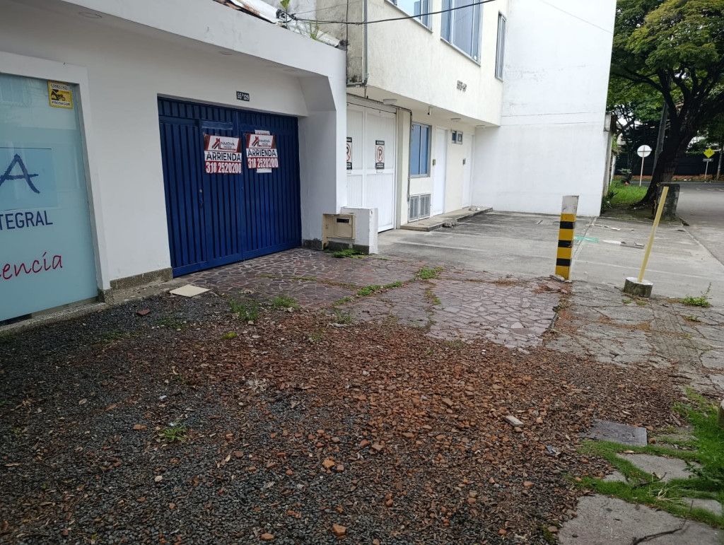 Local en arriendo Valle Del Cauca Cali Cuarto De Legua - Guadalupe 220 m2 Habitaciones 0 Baños 1 Garajes 2 Precio $3800000