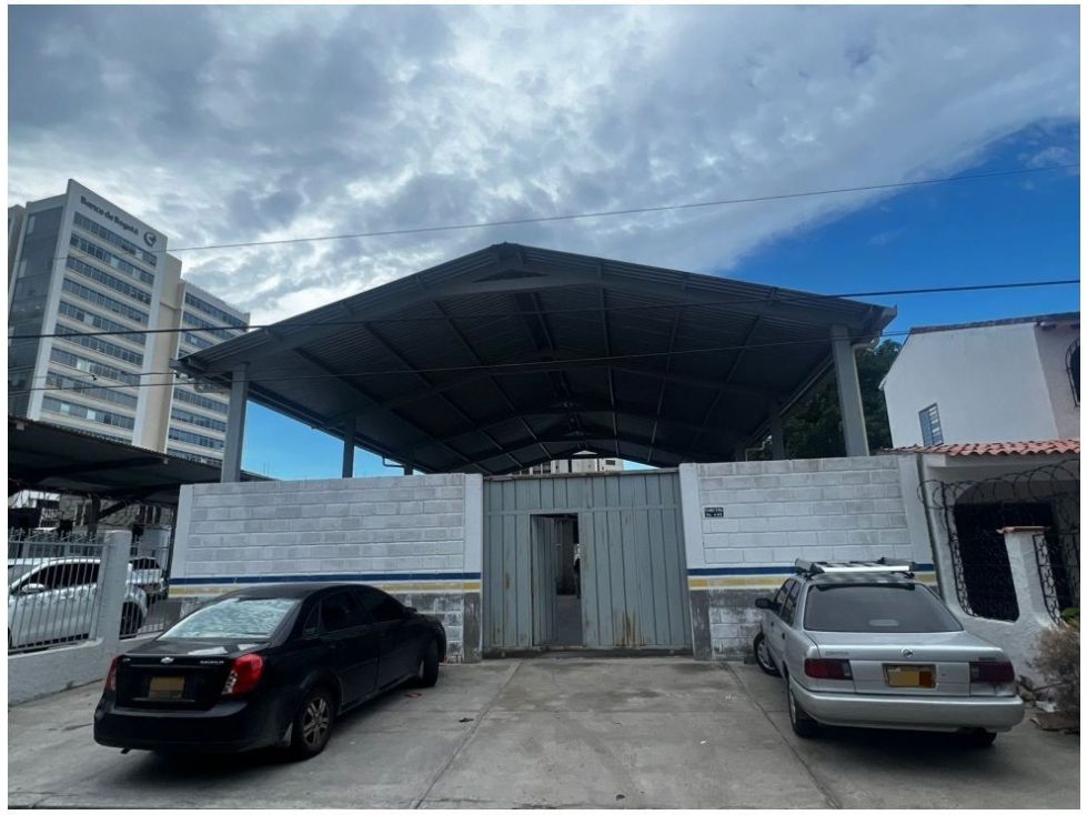 Local en arriendo Magdalena Santa Marta El Prado 913 m2 Habitaciones 0 Baños 2 Garajes 14 Precio $16000000