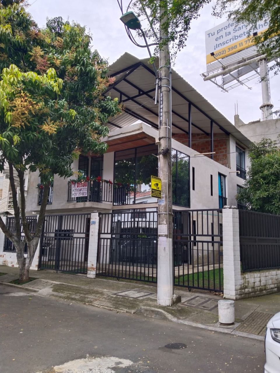 Casa en venta Valle Del Cauca Cali Zona De Reserva Agricola 200 m2 Habitaciones 5 Baños 6 Garajes 2 Precio $750000000