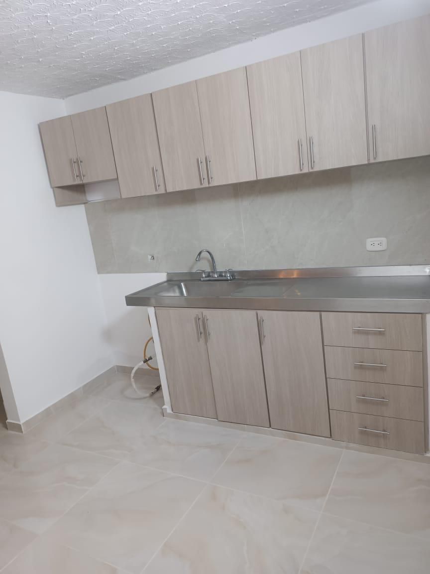 Casa en venta Valle Del Cauca Cali Sector Transito Municipal 134 m2 Habitaciones 3 Baños 2 Garajes 1 Precio $445000000