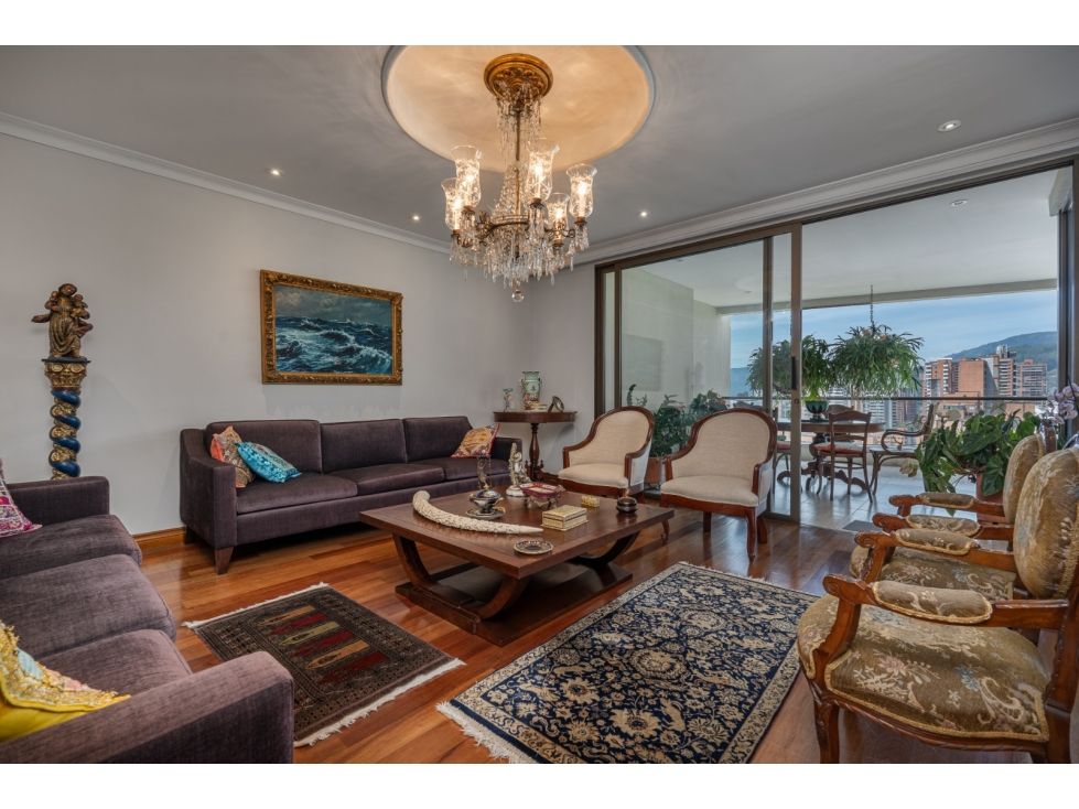 Apartamento en arriendo o venta Antioquia Medellín Los Naranjos 386 m2 Habitaciones 3 Baños 5 Garajes 3 Precio venta $2700000000 Precio arriendo $18789000