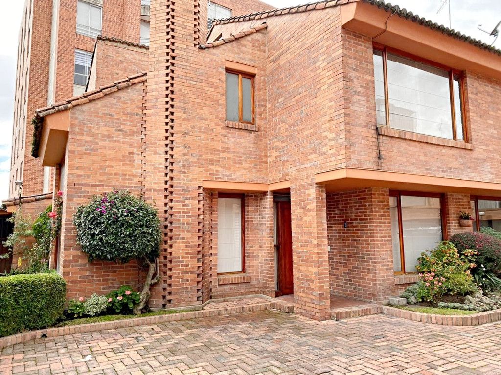 Casa en arriendo Cundinamarca Bogotá Acacias Usaquen 150 m2 Habitaciones 4 Baños 4 Garajes 2 Precio $5000000