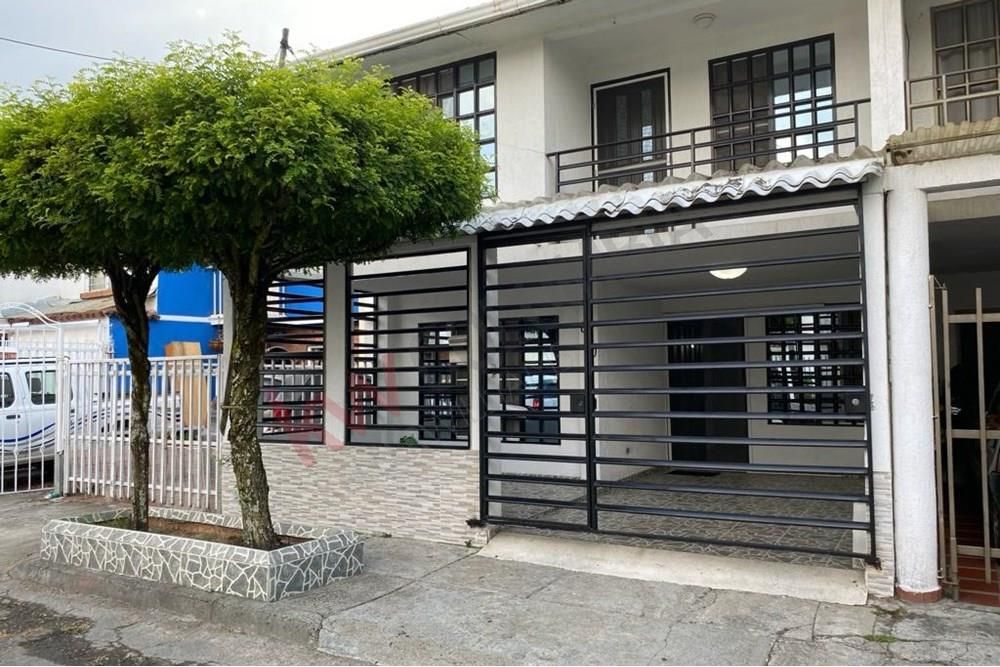 Casa en venta Valle Del Cauca Cali Sector Transito Municipal 150 m2 Habitaciones 3 Baños 3 Garajes 1 Precio $550000000