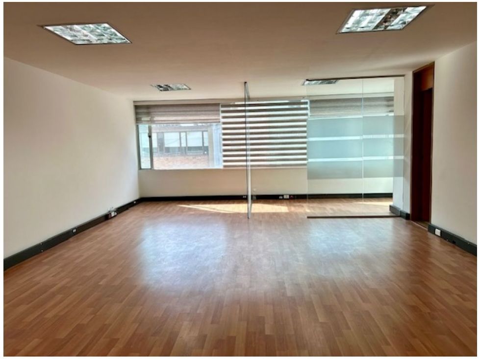 Oficina en venta Cundinamarca Bogotá El Retiro 60 m2 Habitaciones 0 Baños 1 Garajes 1 Precio $480000000