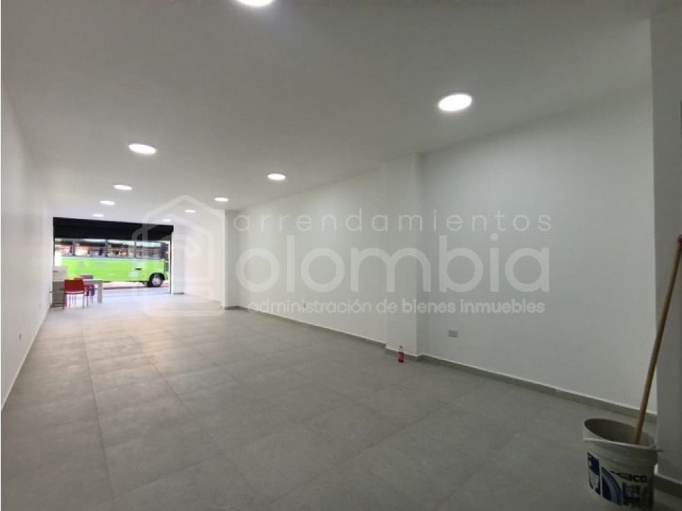 Local en venta Antioquia Envigado Zona Centro 70 m2 Habitaciones 0 Baños 1 Garajes 0 Precio $650000000