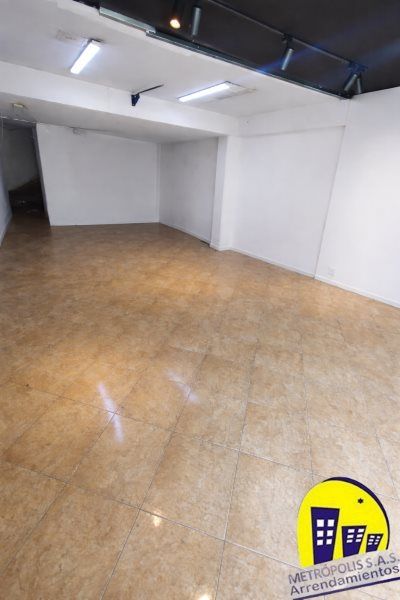 Oficina en arriendo Antioquia Medellín Santa Rosa De Lima 120 m2 Habitaciones 0 Baños 0 Garajes 0 Precio $3500000