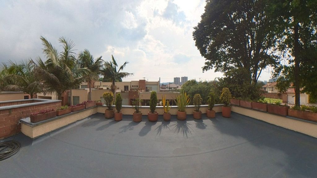 Casa en arriendo Cundinamarca Bogotá San José De Bavaria 380 m2 Habitaciones 3 Baños 4 Garajes 2 Precio $11500000