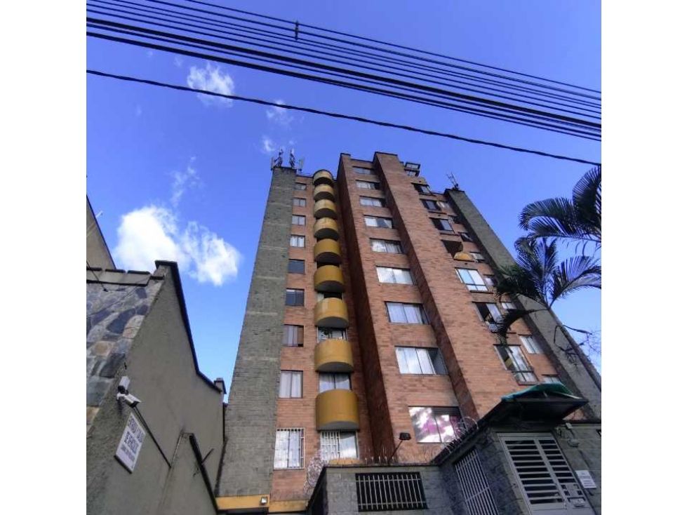 Apartamento en arriendo Antioquia Medellín Villanueva 80 m2 Habitaciones 3 Baños 3 Garajes 1 Precio $2550000