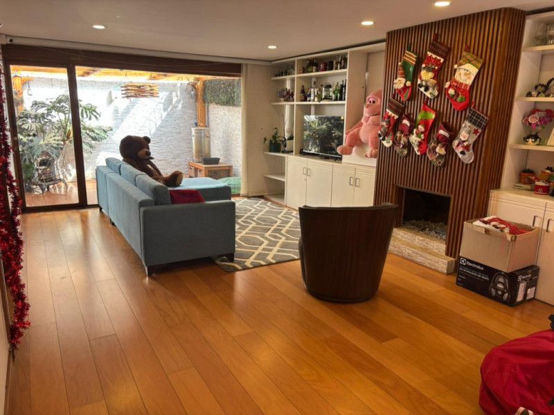 Casa en venta Cundinamarca Bogotá La Calleja 305 m2 Habitaciones 4 Baños 4 Garajes 4 Precio $2200000000