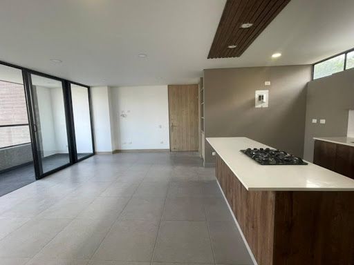 Apartamento en arriendo Antioquia Medellín El Tesoro 130 m2 Habitaciones 3 Baños 5 Garajes 2 Precio $7800000