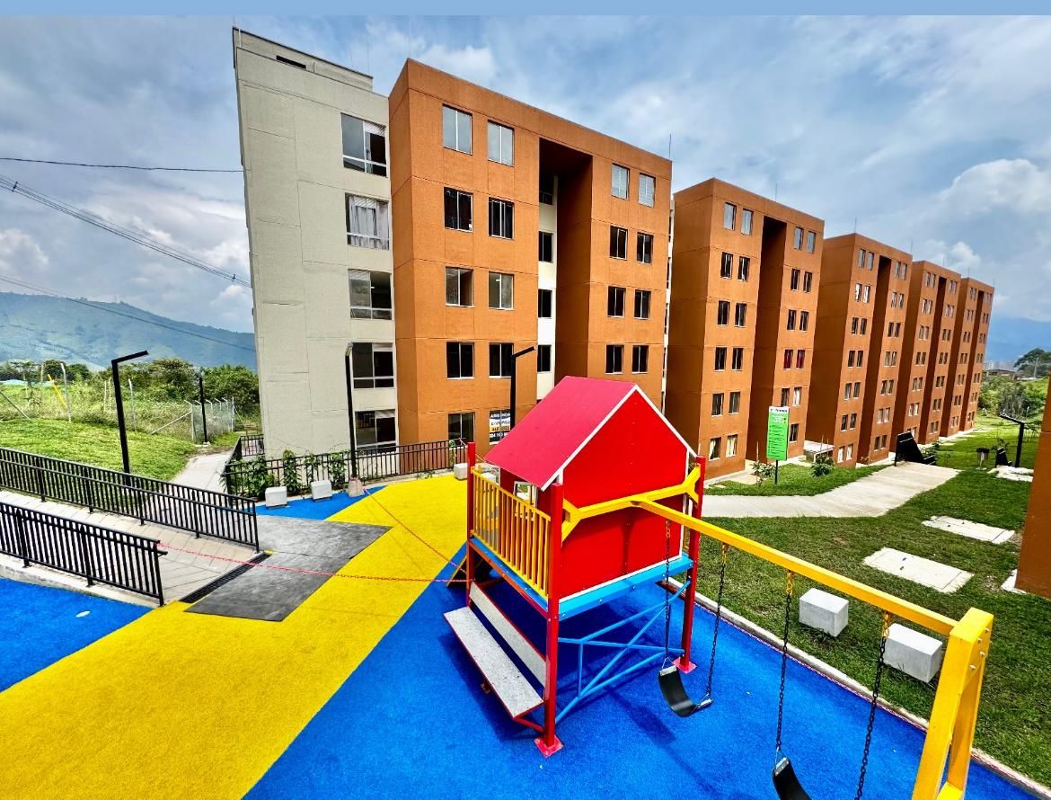 Apartamento en venta Antioquia Medellín Naranjitos 43 m2 Habitaciones 2 Baños 2 Garajes 0 Precio $250000000