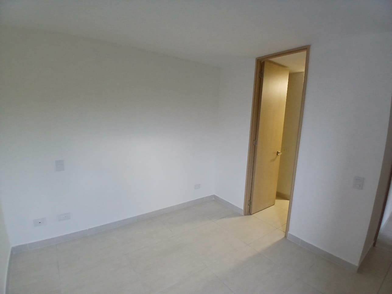 Apartamento en arriendo Antioquia Bello Urbanización Villa De Occidente 68 m2 Habitaciones 3 Baños 2 Garajes 1 Precio $2100000