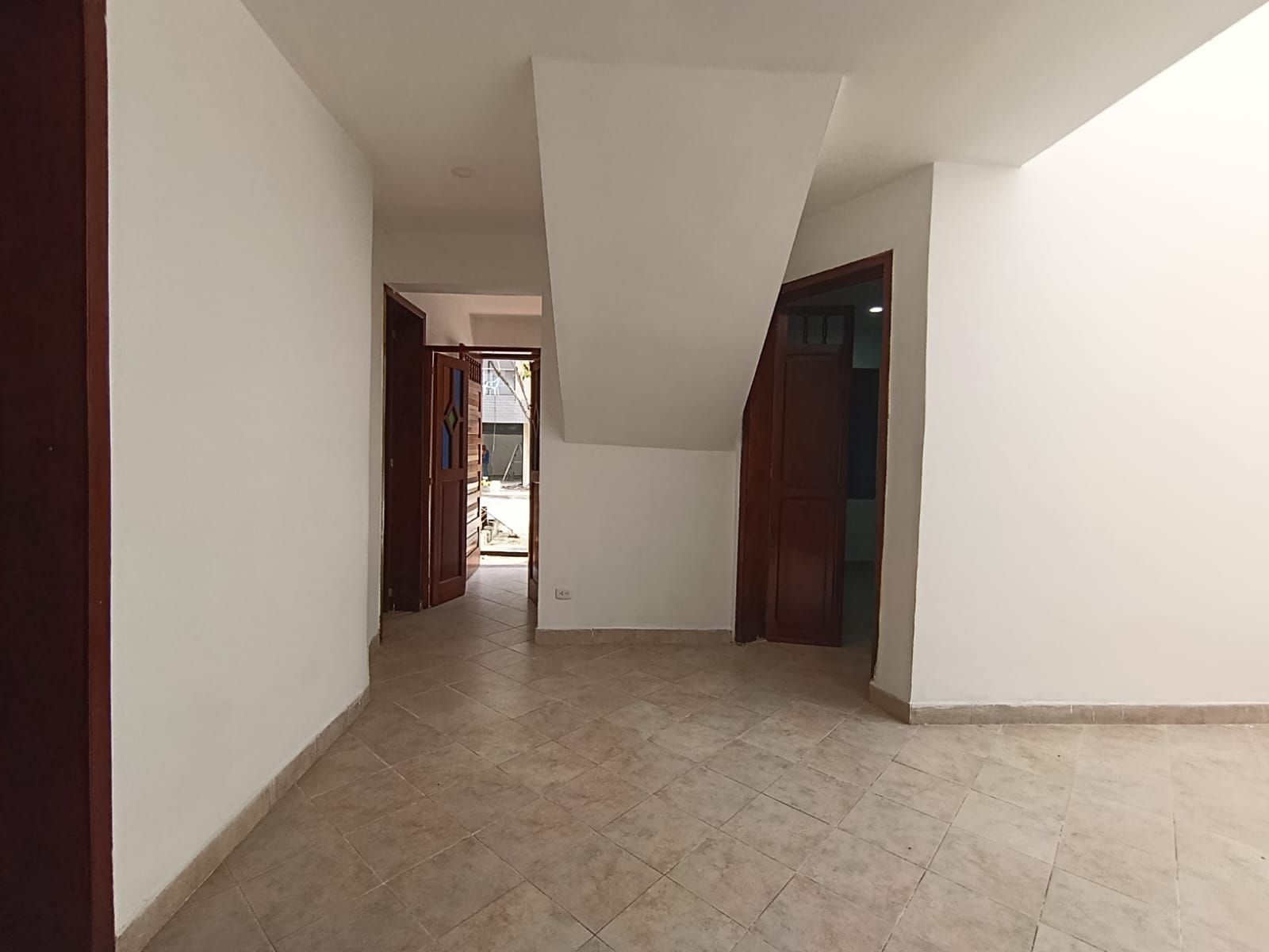 Casa en arriendo Antioquia Medellín La Floresta 115 m2 Habitaciones 4 Baños 2 Garajes 0 Precio $3500000