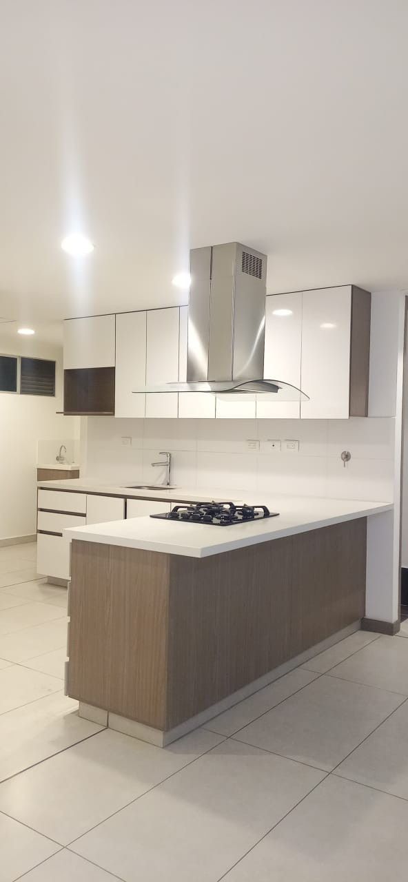 Apartamento en venta Antioquia Envigado Pontevedra 107 m2 Habitaciones 3 Baños 2 Garajes 2 Precio $1136000000