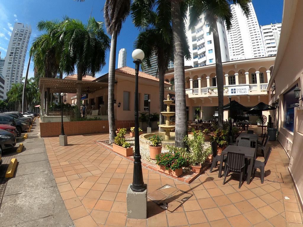 Local en arriendo Bolívar Cartagena Boca Grande 136 m2 Habitaciones 0 Baños 2 Garajes 0 Precio $12740000