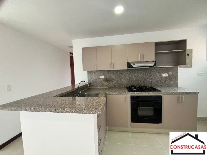 Apartamento en arriendo Antioquia Envigado El Esmeraldal 85 m2 Habitaciones 3 Baños 2 Garajes 2 Precio $3900000