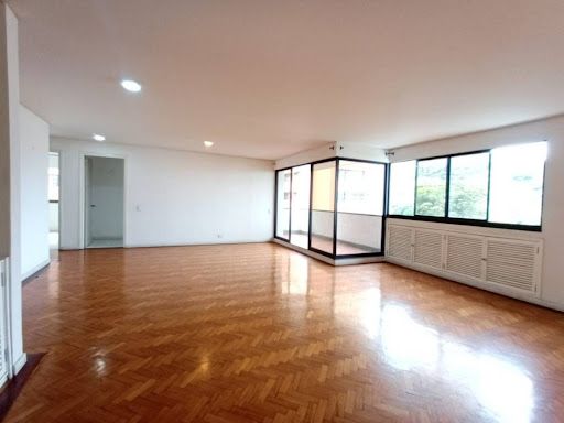 Apartamento en arriendo Valle Del Cauca Cali El Peñón 180 m2 Habitaciones 3 Baños 2 Garajes 1 Precio $2900000