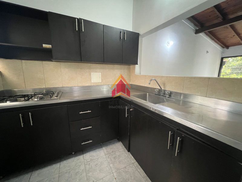 Casa en arriendo Antioquia Envigado El Dorado 65 m2 Habitaciones 3 Baños 2 Garajes 0 Precio $2300000