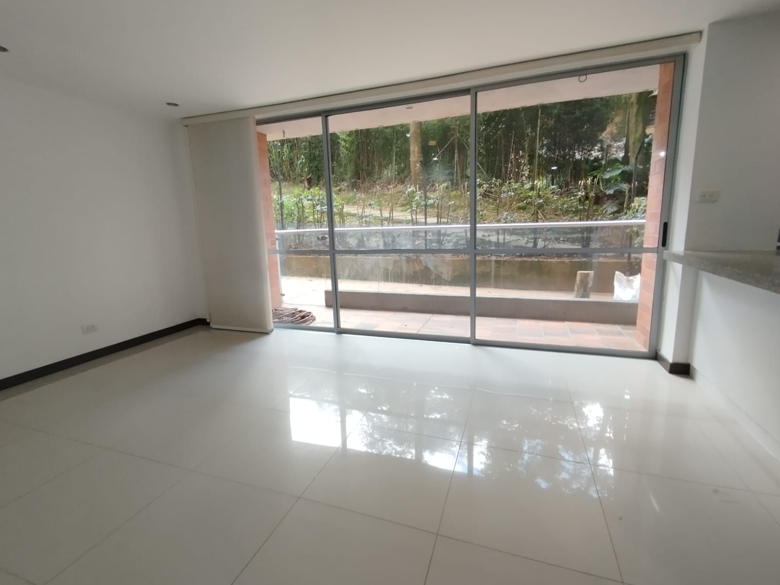Apartamento en arriendo Antioquia Envigado La Inmaculada 70 m2 Habitaciones 2 Baños 3 Garajes 1 Precio $4200000