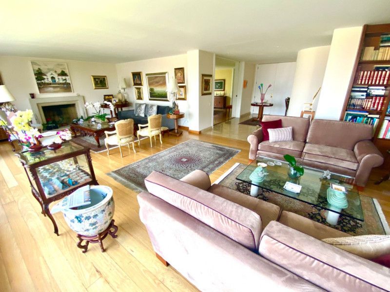 Apartamento en arriendo Cundinamarca Bogotá El Refugio 360 m2 Habitaciones 3 Baños 4 Garajes 3 Precio $19500000