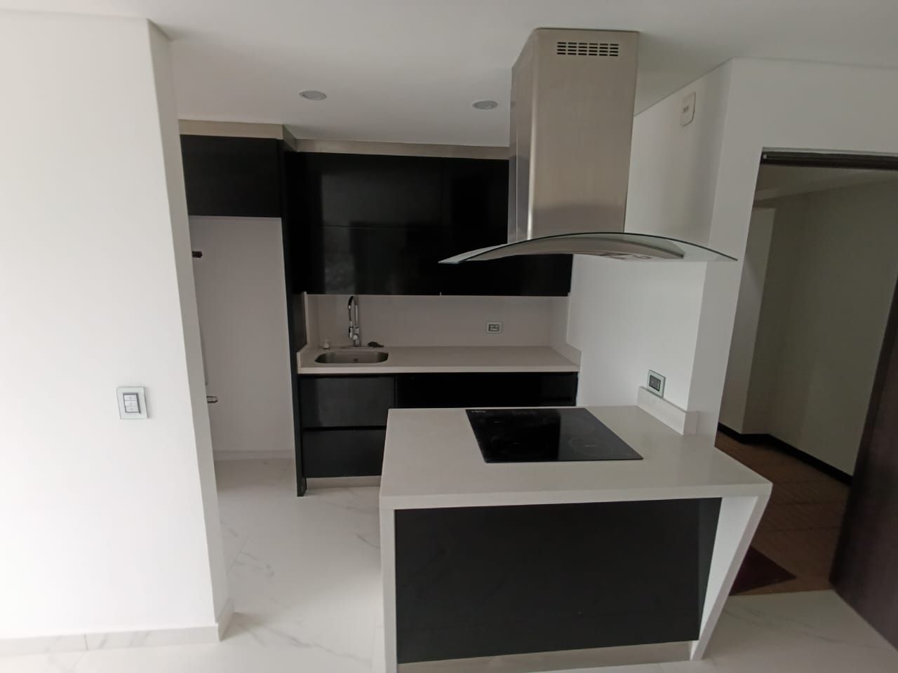 Apartamento en arriendo Antioquia Itagüí Camparola 75 m2 Habitaciones 3 Baños 2 Garajes 1 Precio $2900000